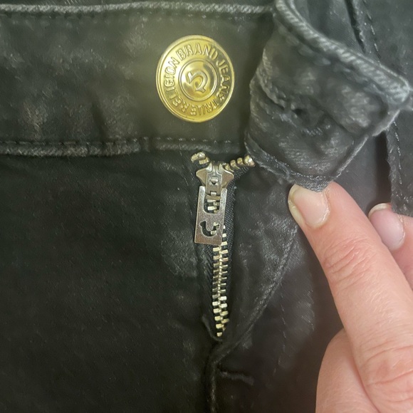 True Religion - Picture 7 of 10